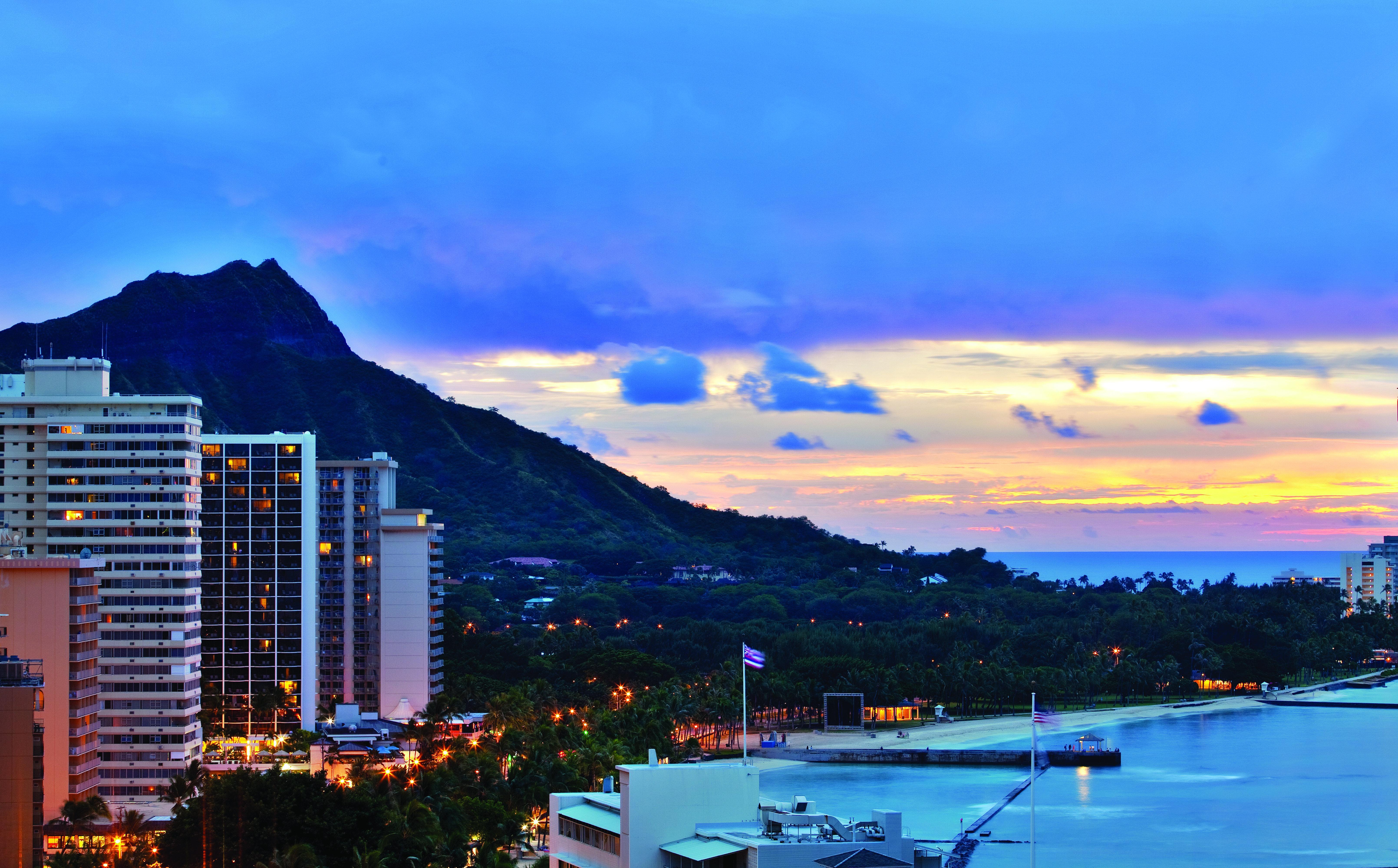 Outrigger Waikiki Beachcomber Hotel Honolulu Exterior photo